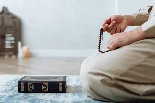 how a new muslim offers the dhuhr asr and isha prayers